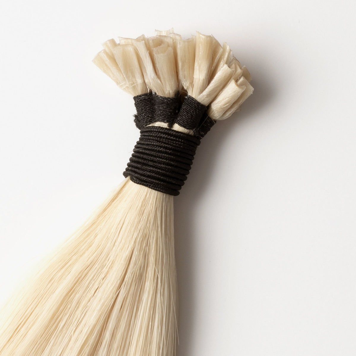 Keratin extensions - Light Natural Blonde 60A