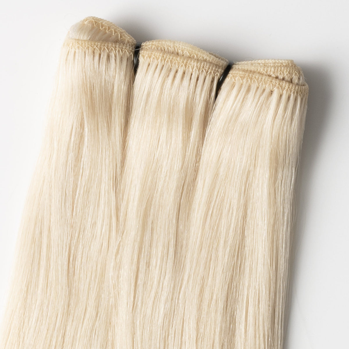 Classic weft - Light Ash Blonde 60B